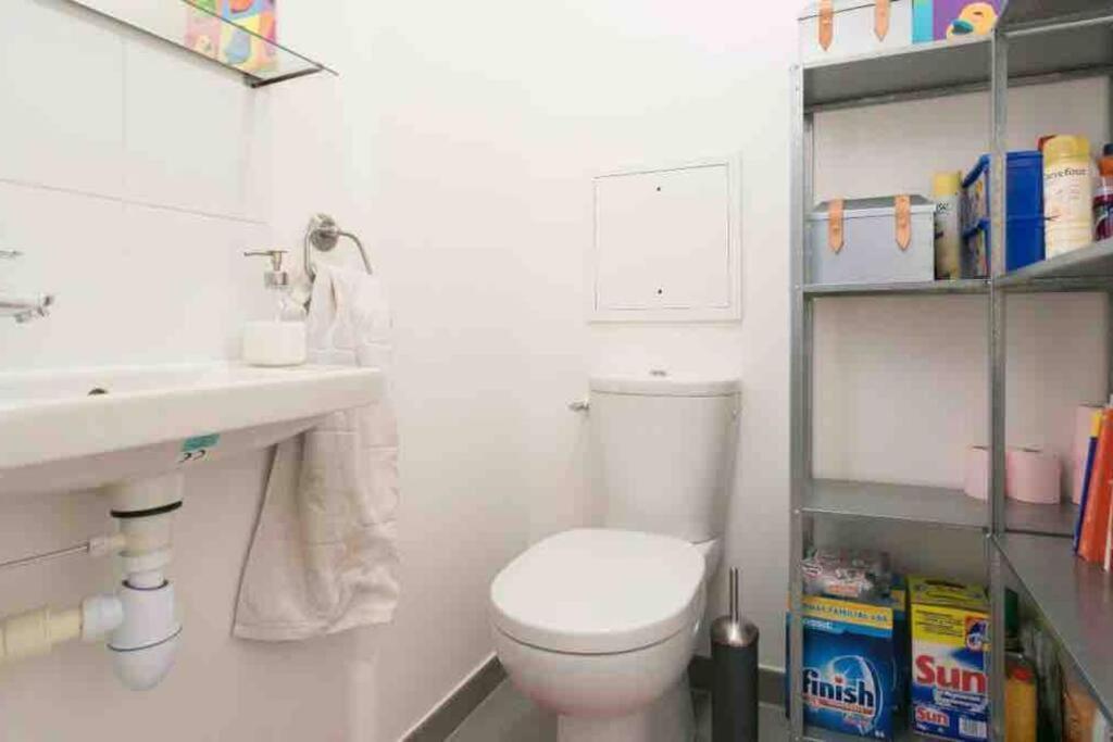 Cozy & Quiet Getaway Just 300M From Paris With Free Private Parking Apartment Gentilly Luaran gambar